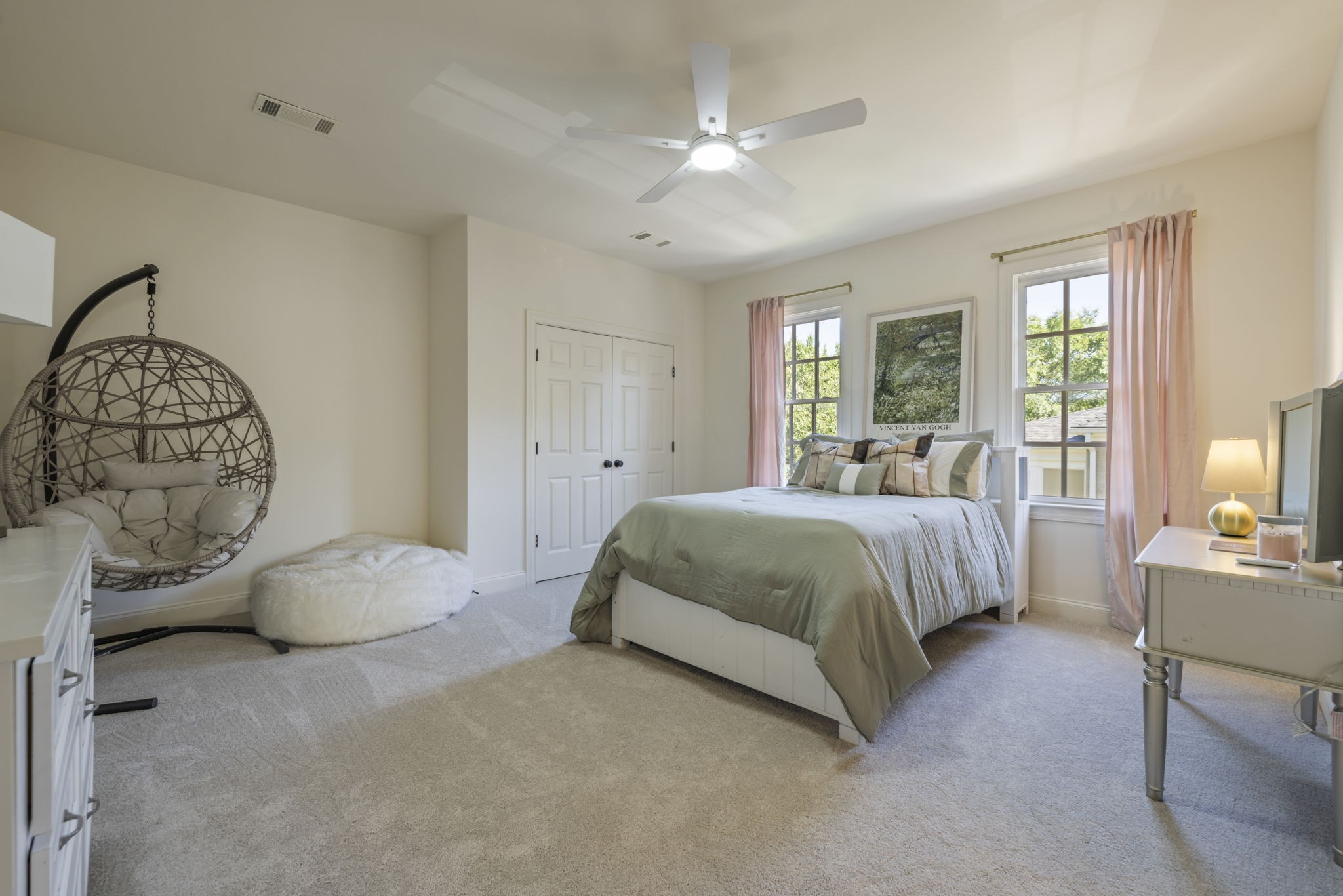 424 Wild Elm St
