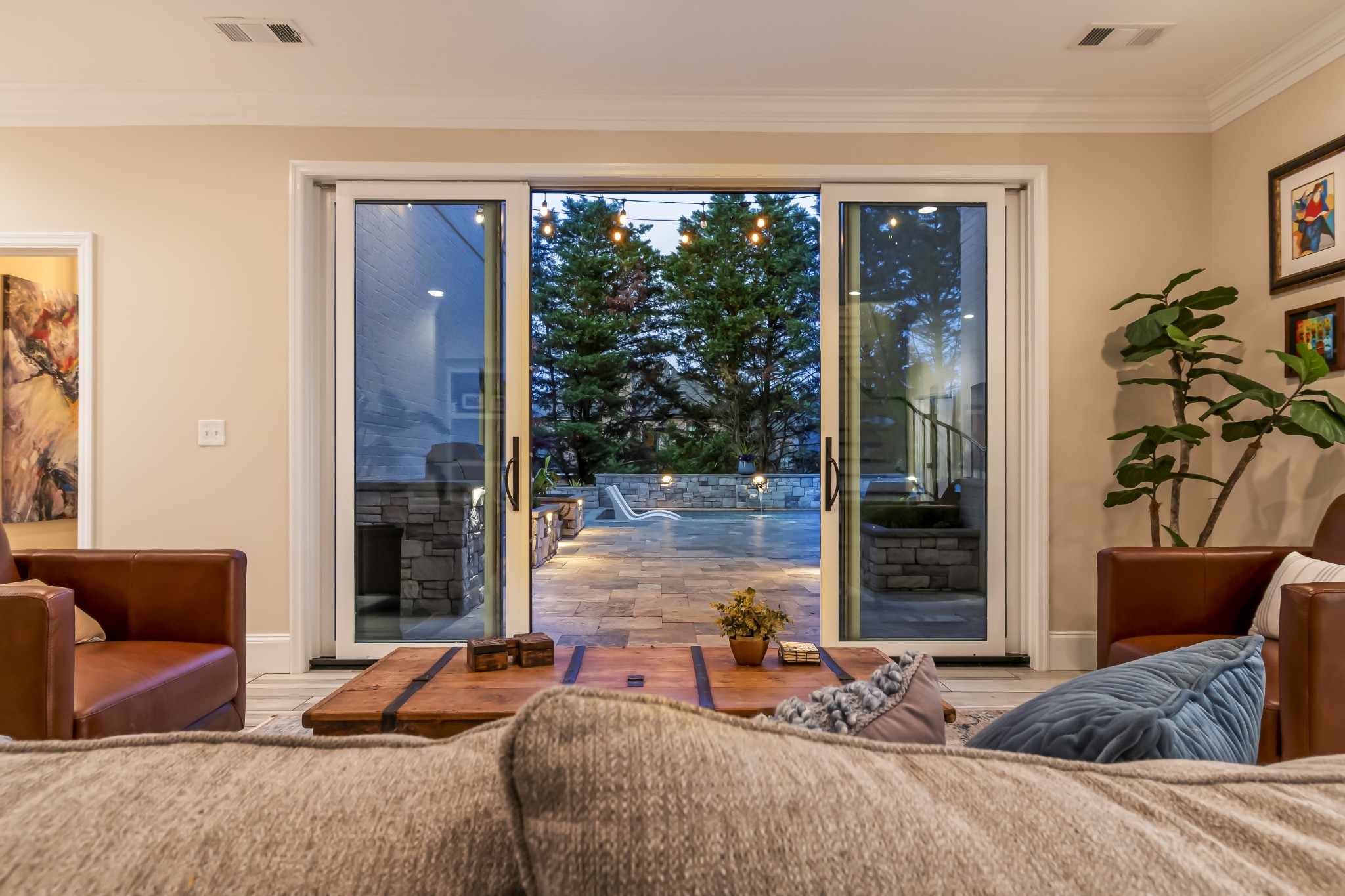 424 Wild Elm St