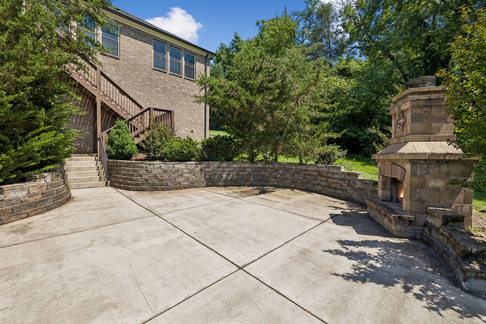 6010 Blackwell Ln