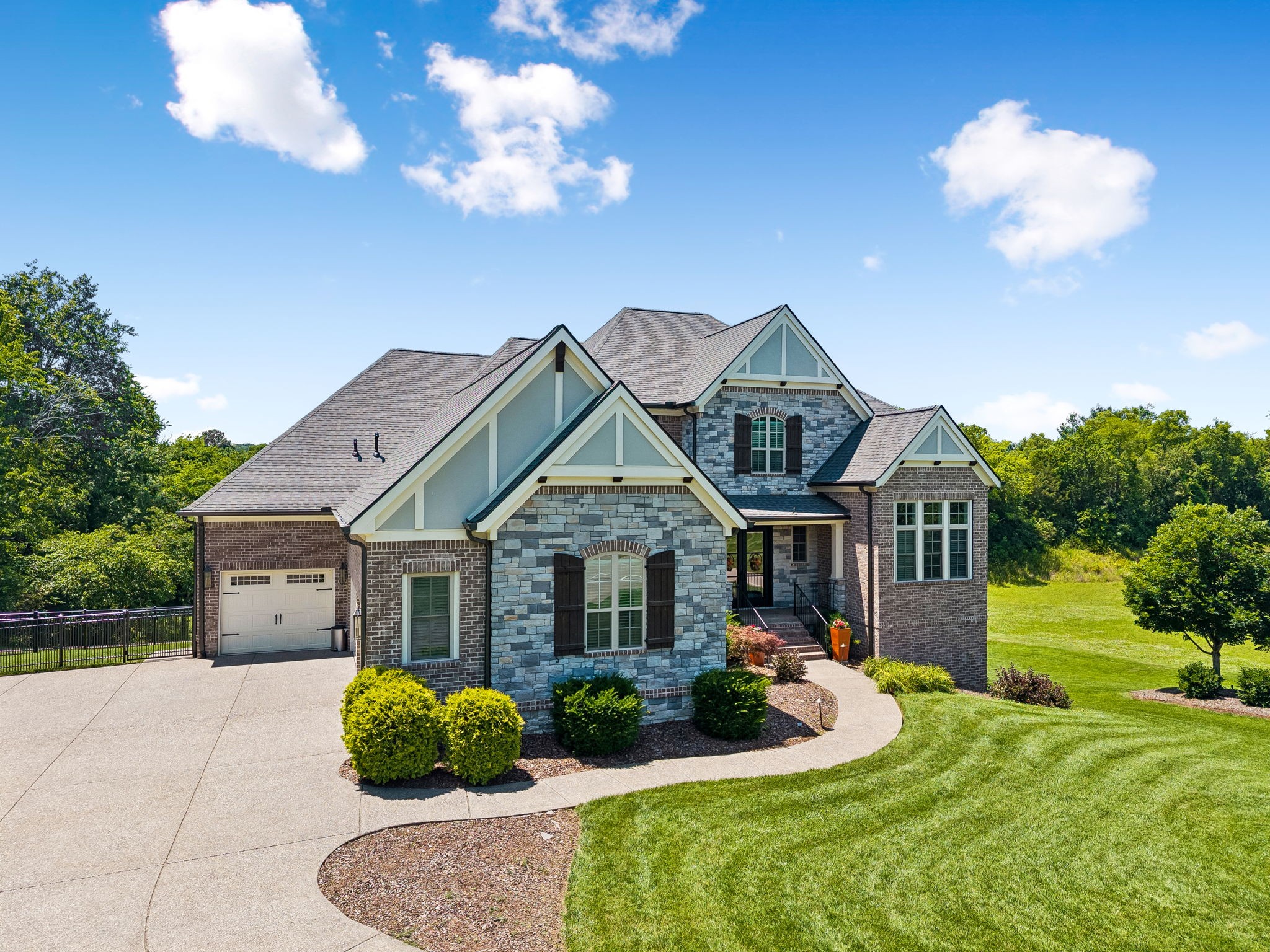 6010 Blackwell Ln