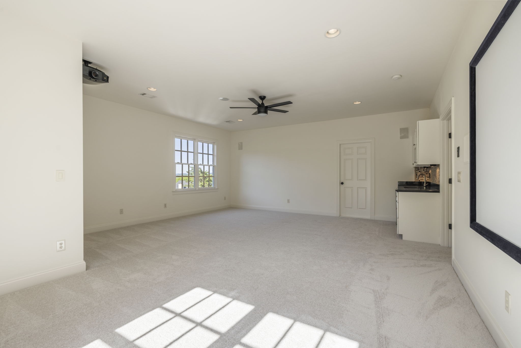 424 Wild Elm St