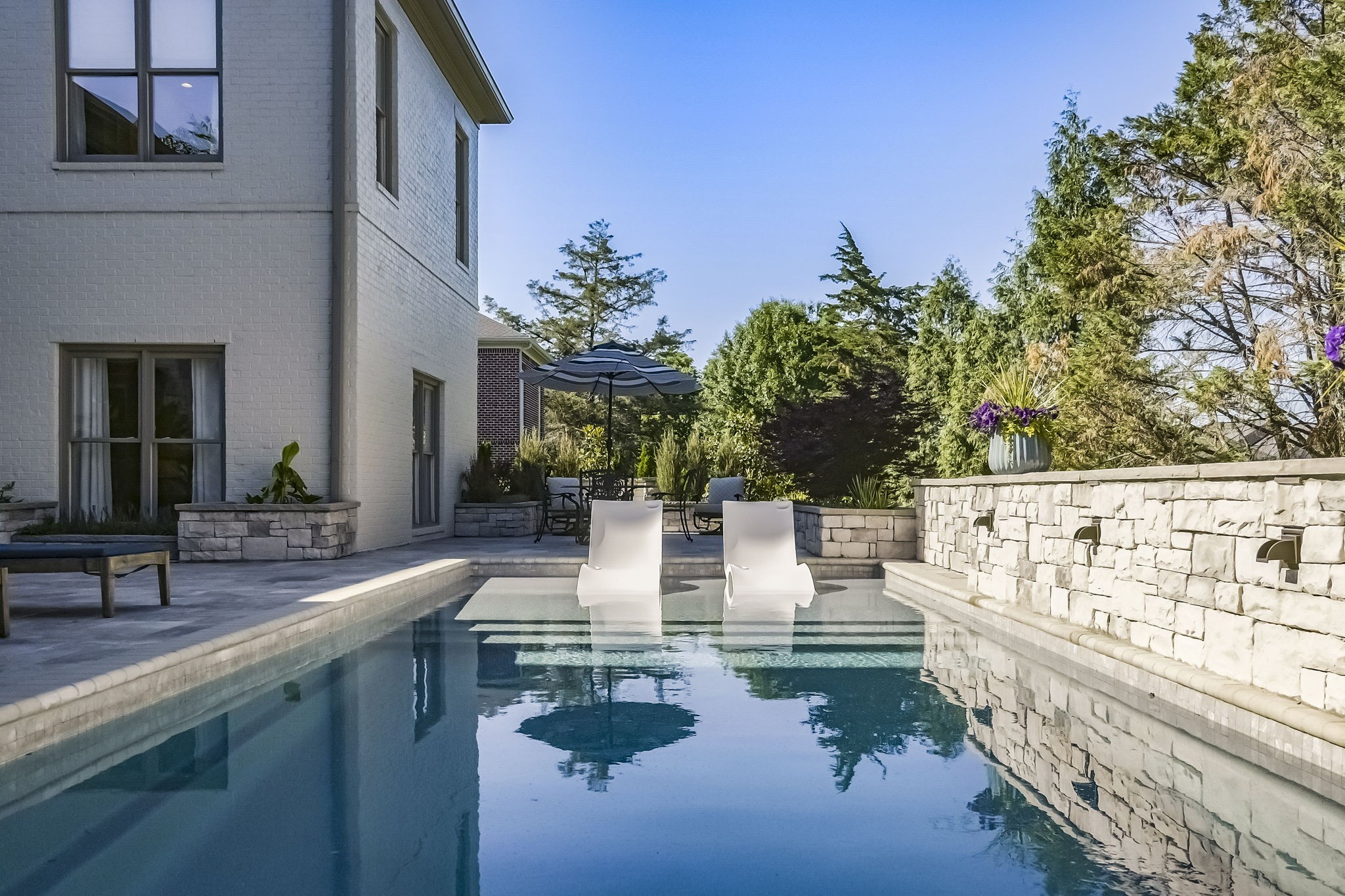 424 Wild Elm St