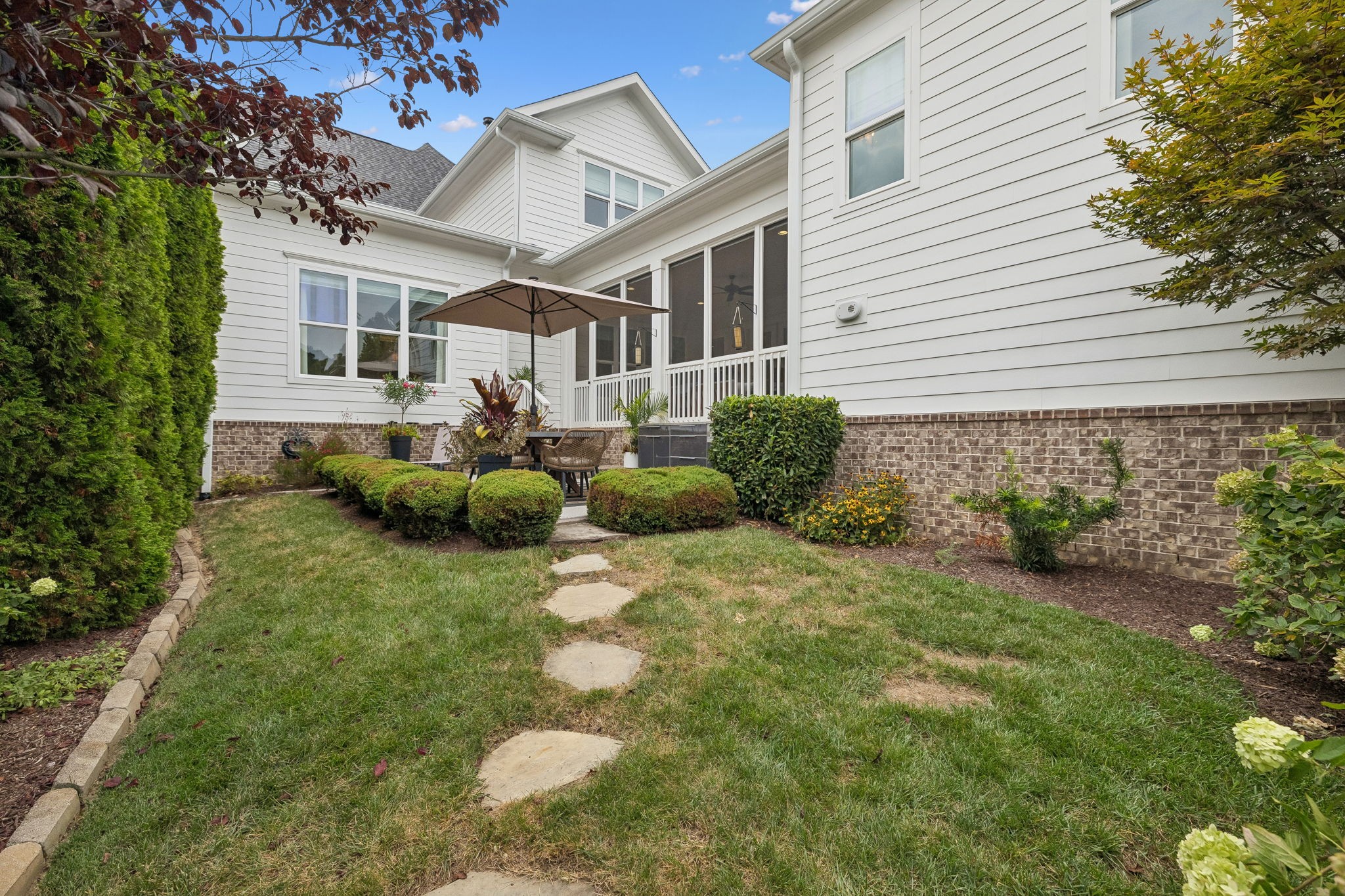 800 Stonewater Blvd