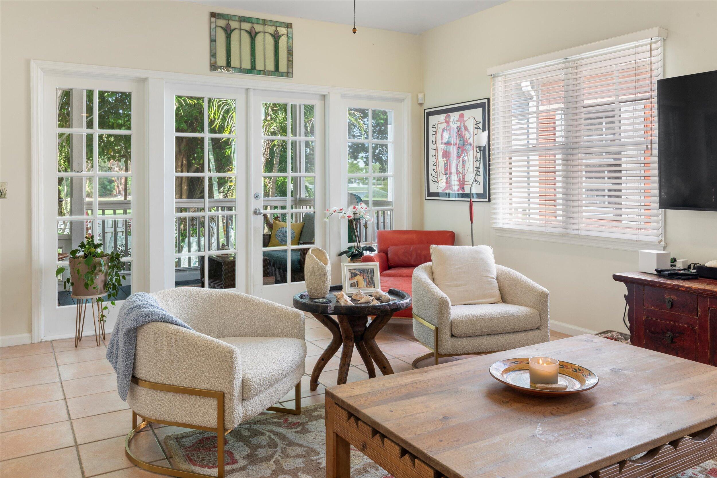 26 Spoonbill Way