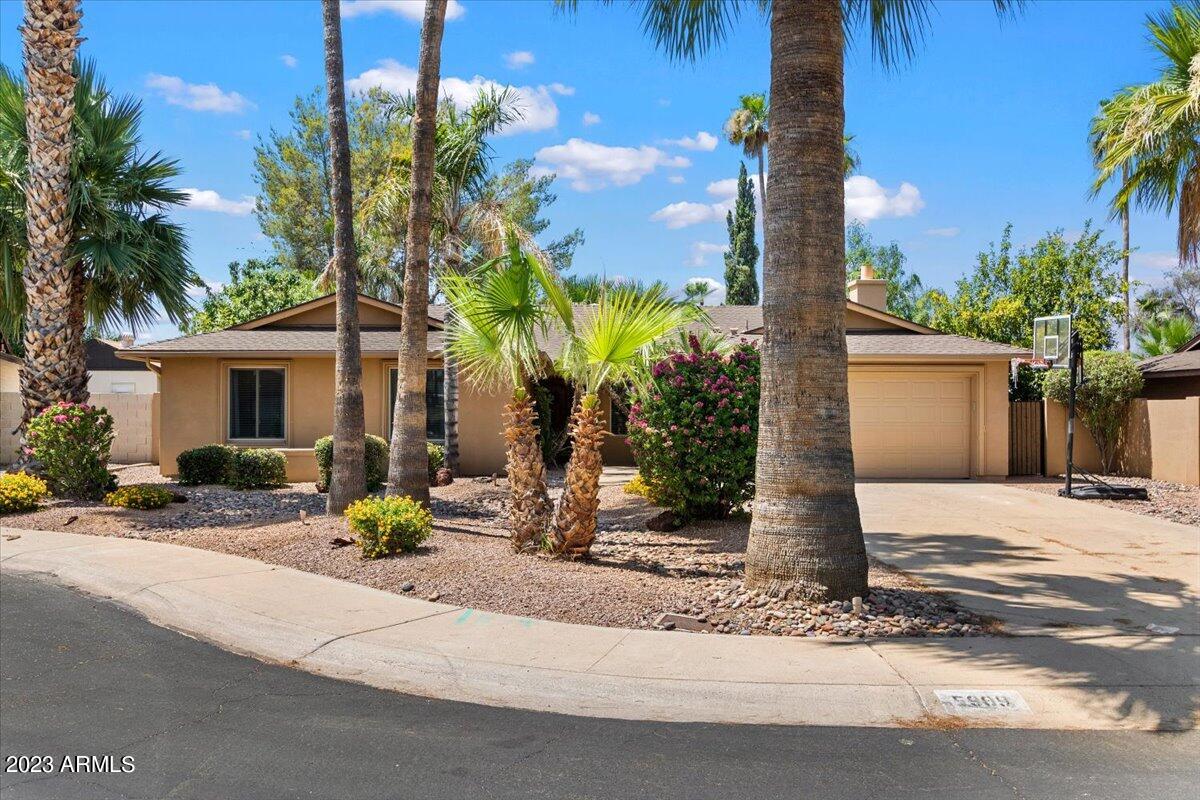 5909 E MARILYN Road