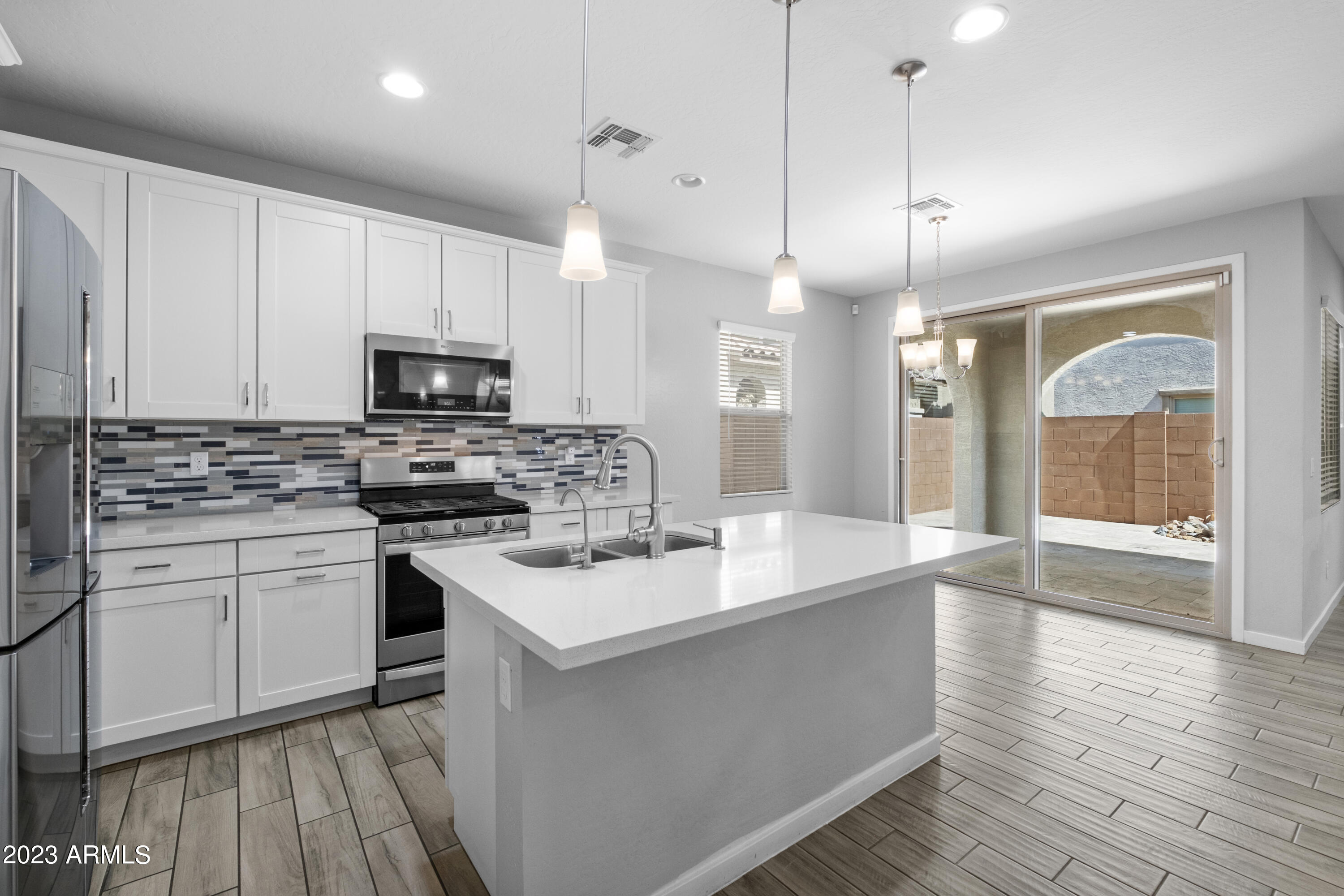 4717 E BARBARITA Avenue