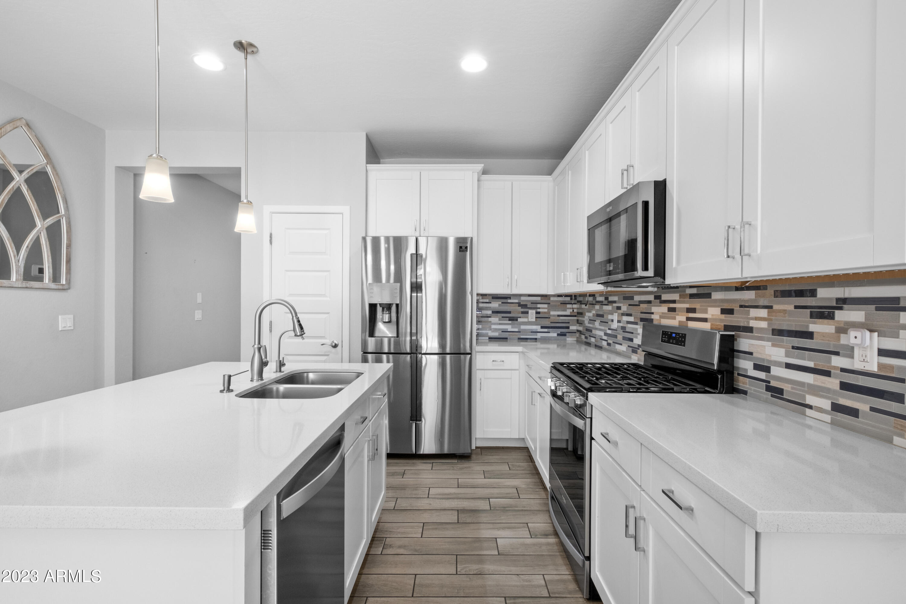 4717 E BARBARITA Avenue