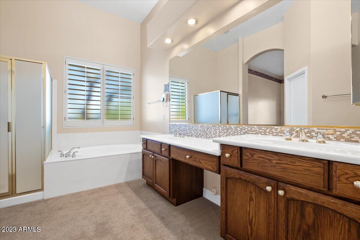 11007 N MESA VISTA Court