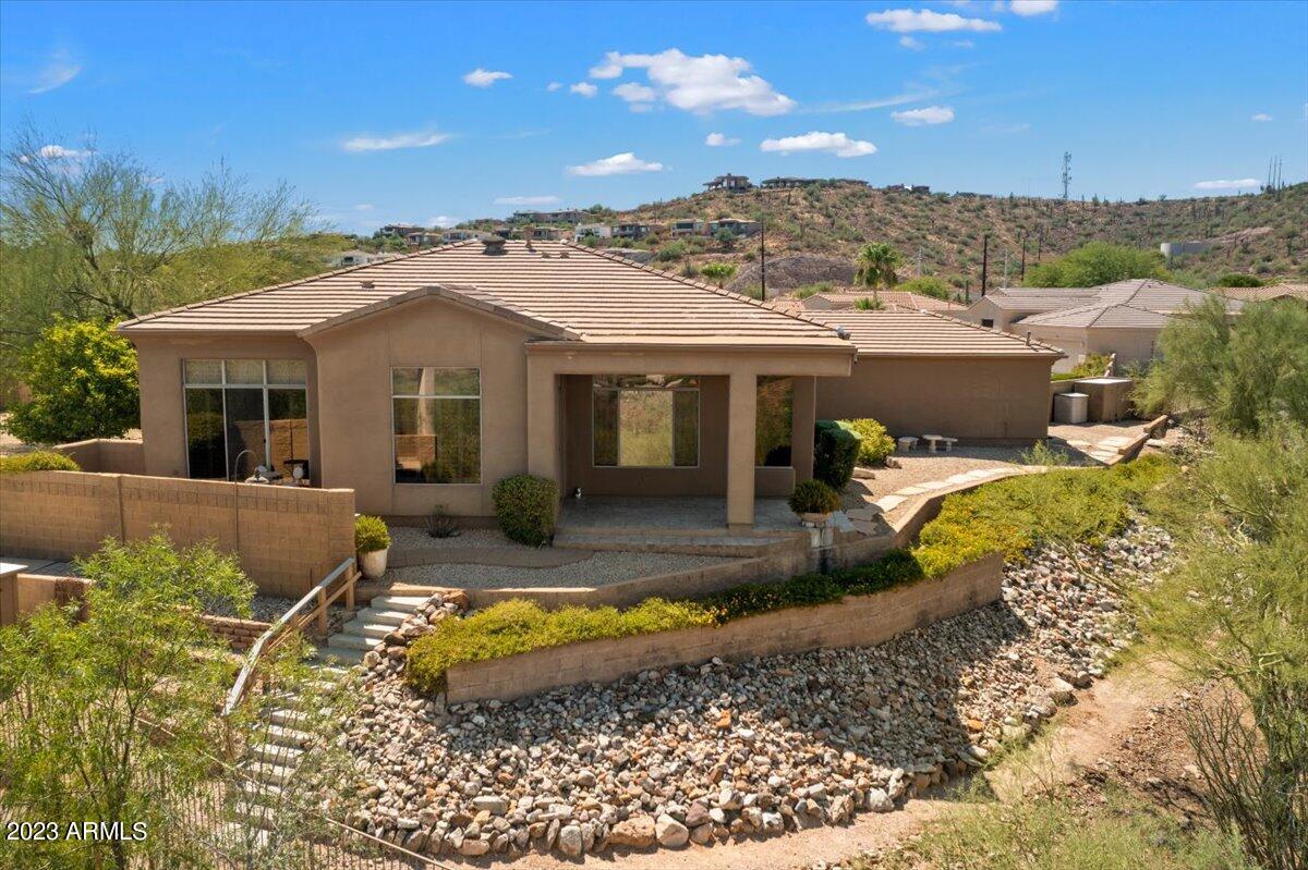 11007 N MESA VISTA Court