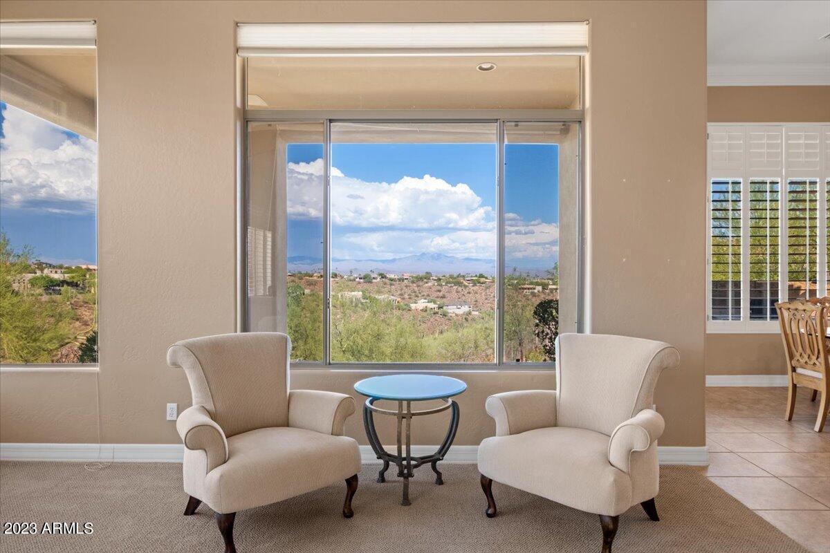 11007 N MESA VISTA Court