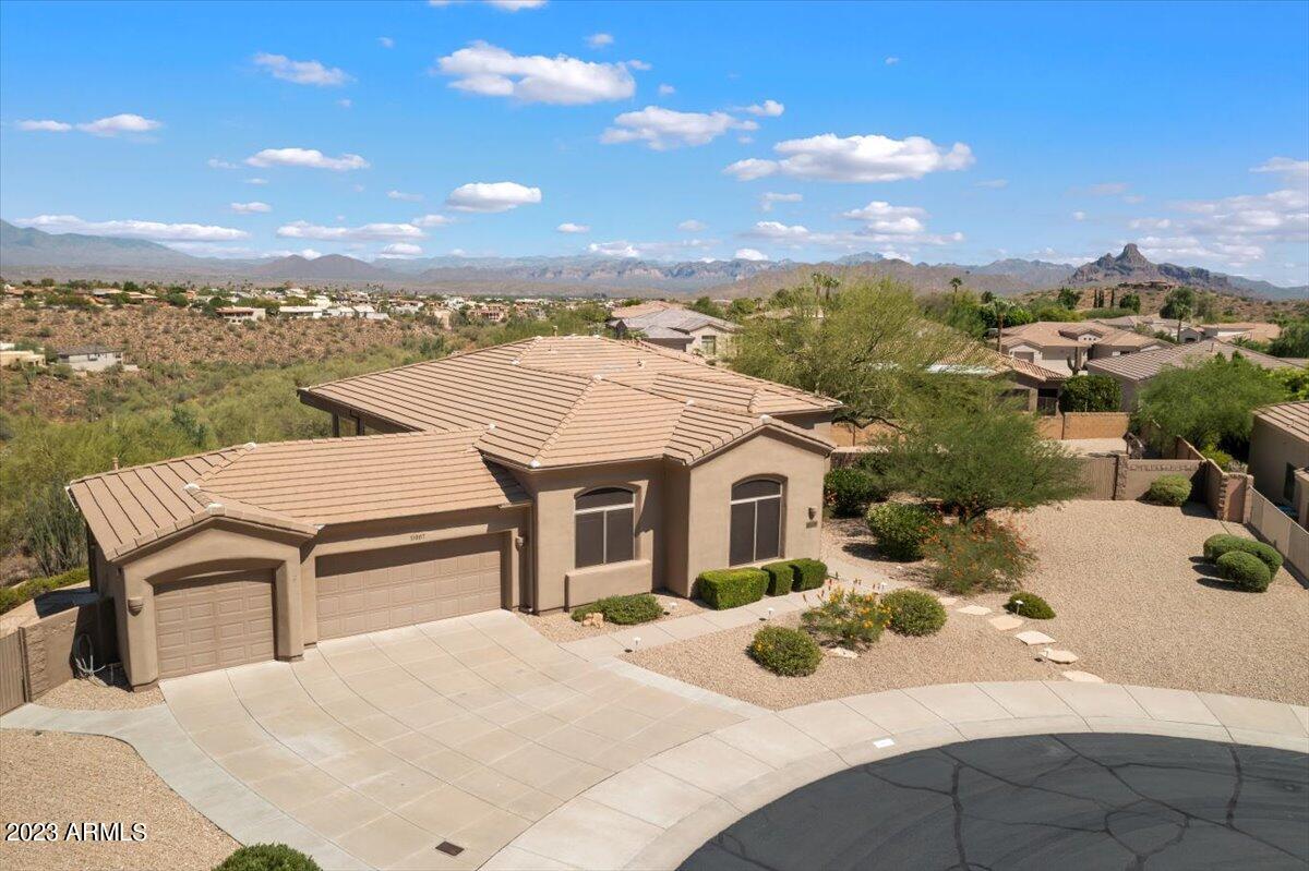 11007 N MESA VISTA Court