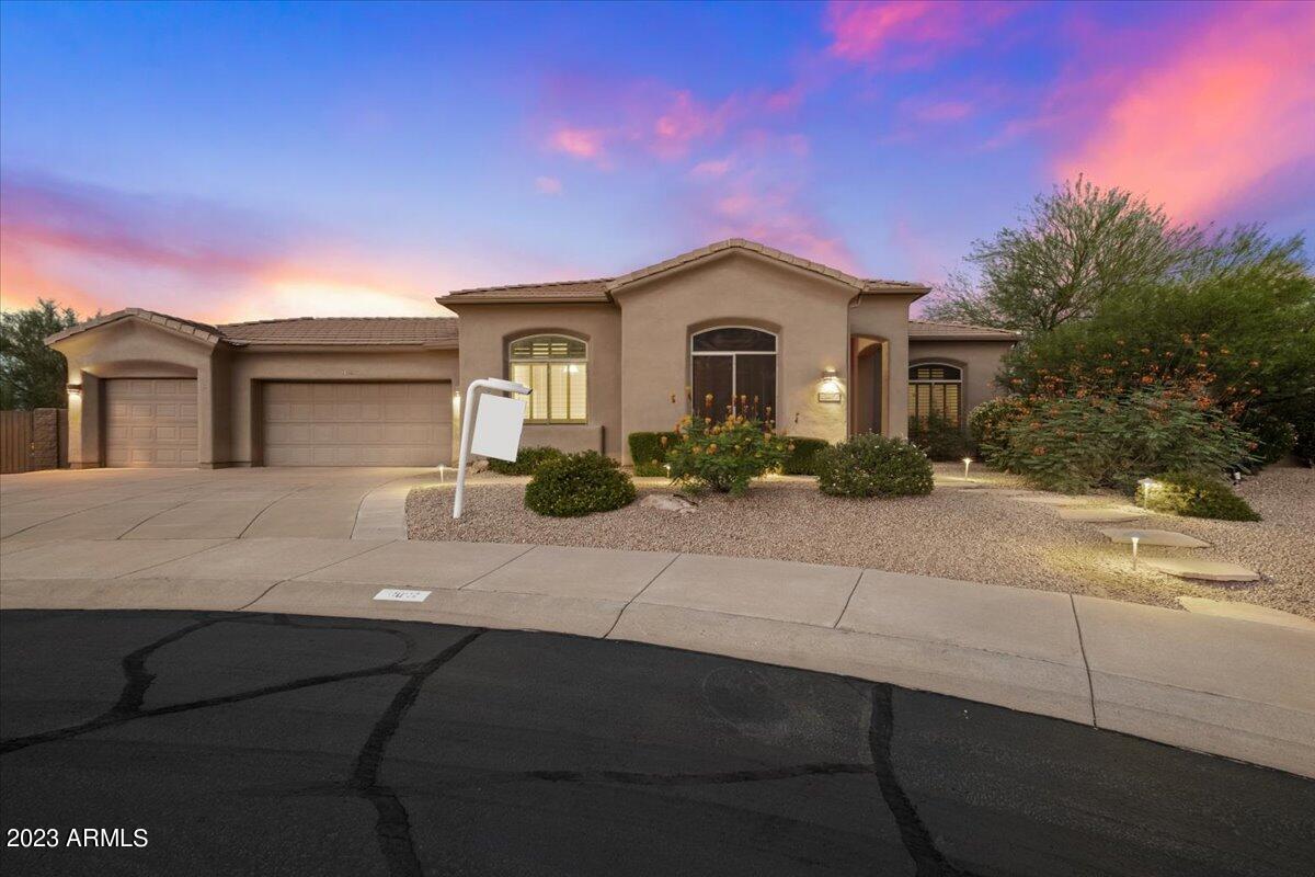 11007 N MESA VISTA Court