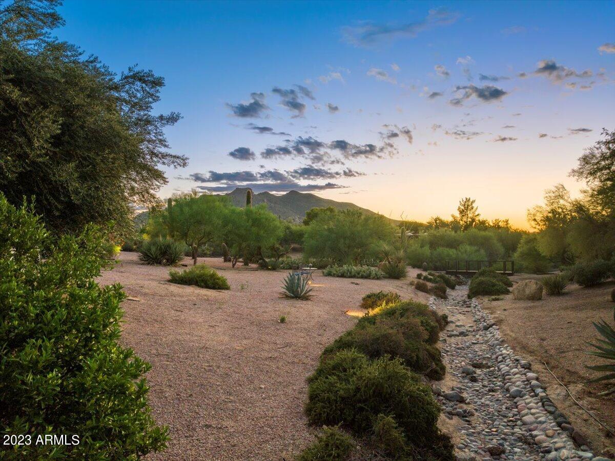 7719 E SLUMBER Street