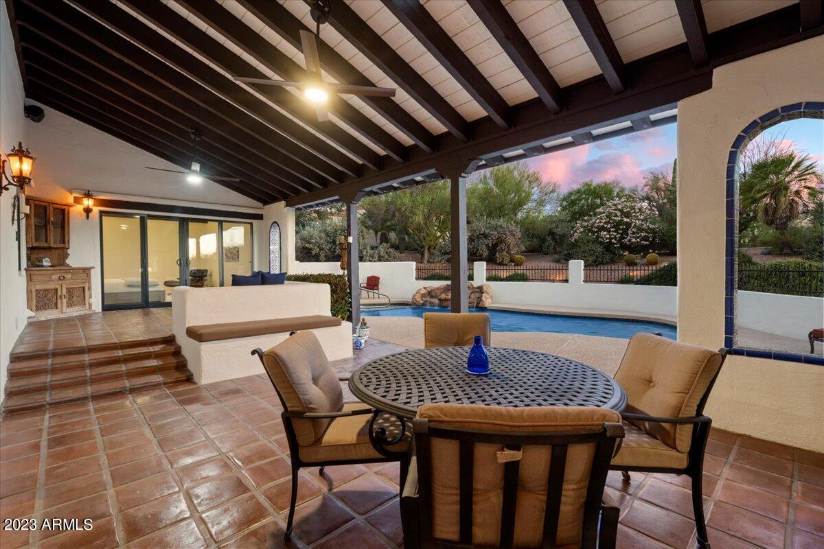 7719 E SLUMBER Street