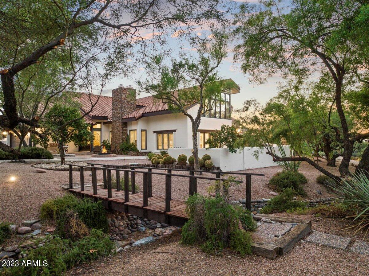 7719 E SLUMBER Street