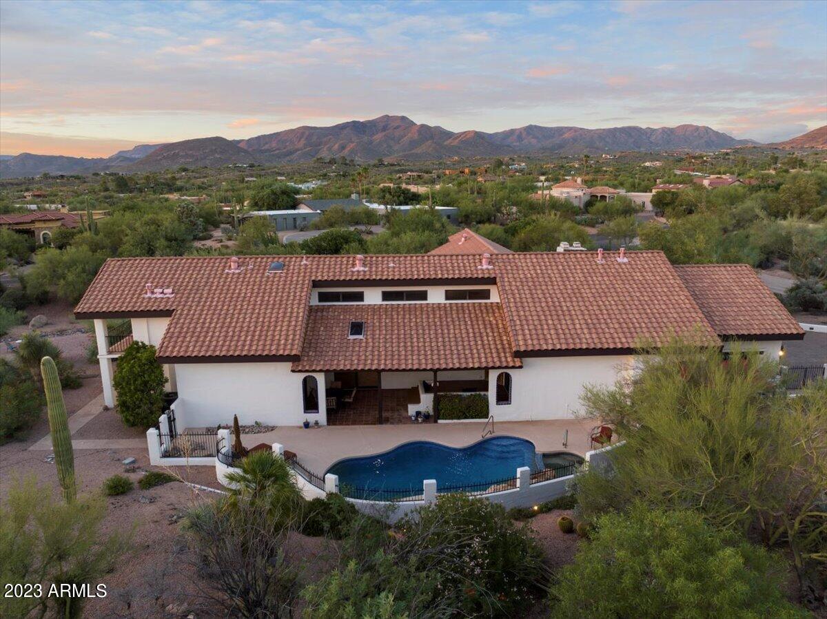 7719 E SLUMBER Street