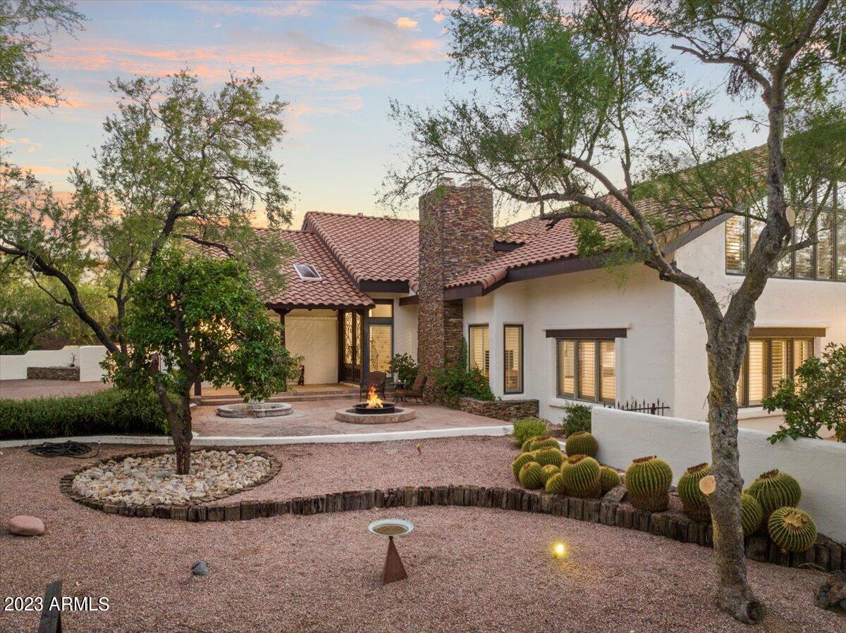 7719 E SLUMBER Street