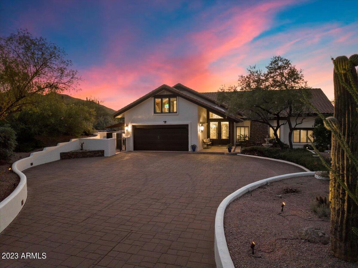 7719 E SLUMBER Street