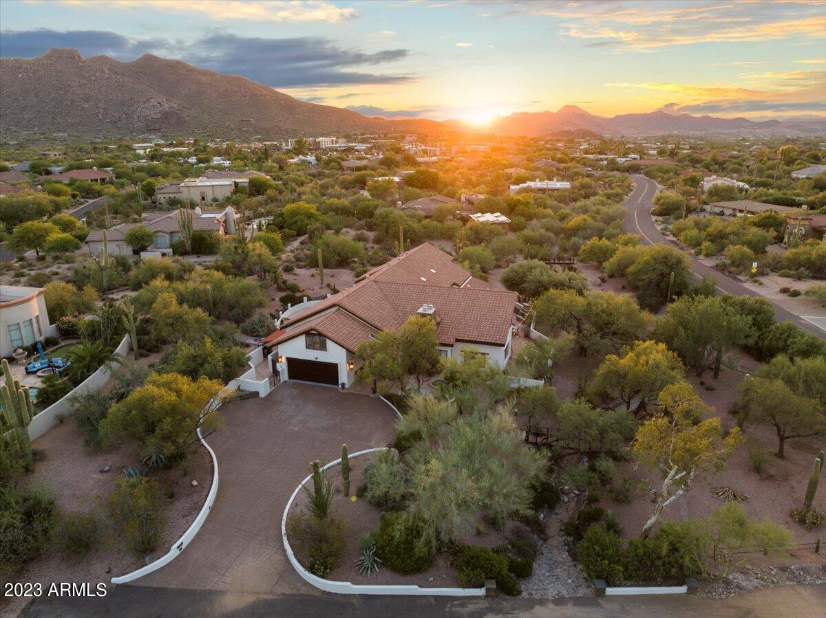 7719 E SLUMBER Street