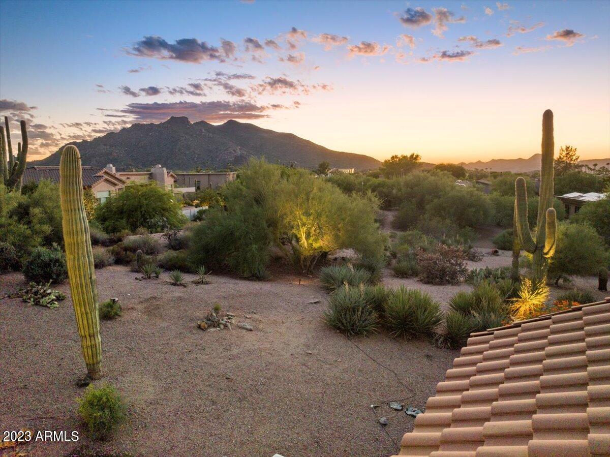 7719 E SLUMBER Street