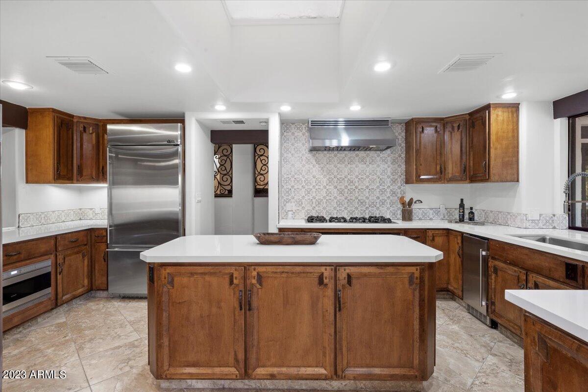 7719 E SLUMBER Street