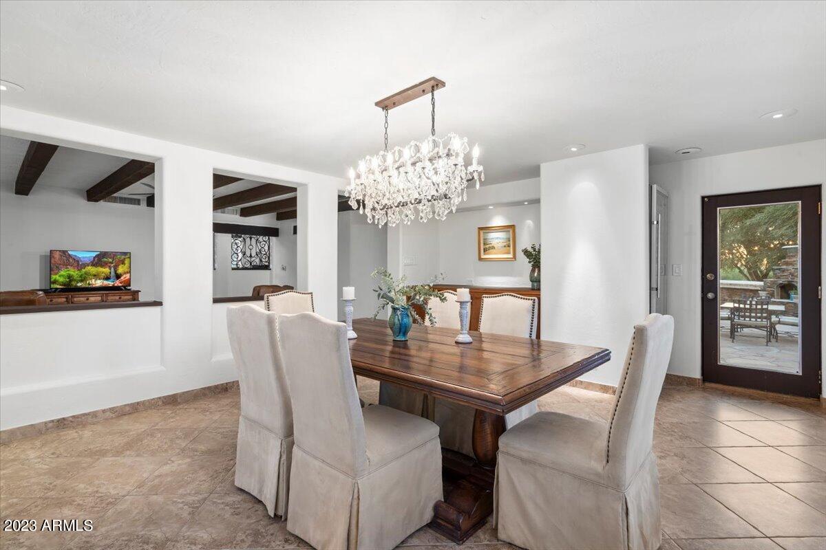 7719 E SLUMBER Street