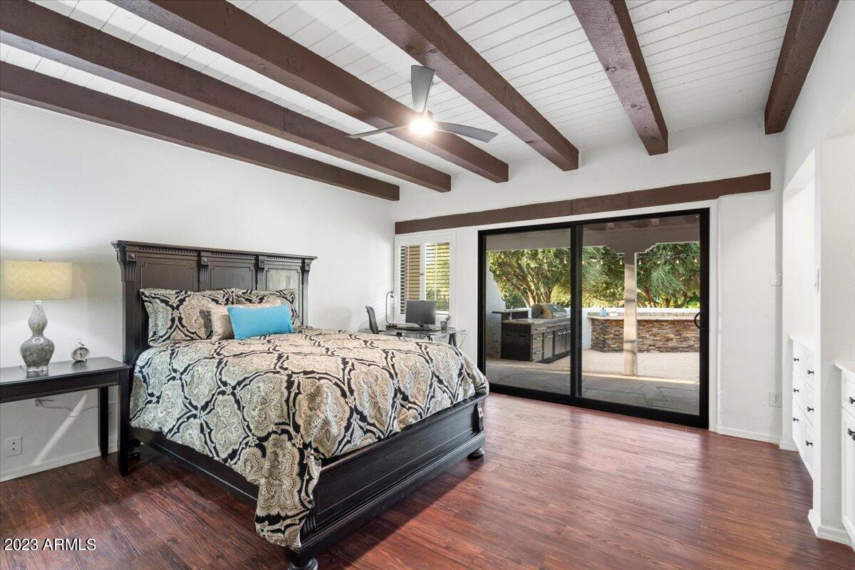 7719 E SLUMBER Street