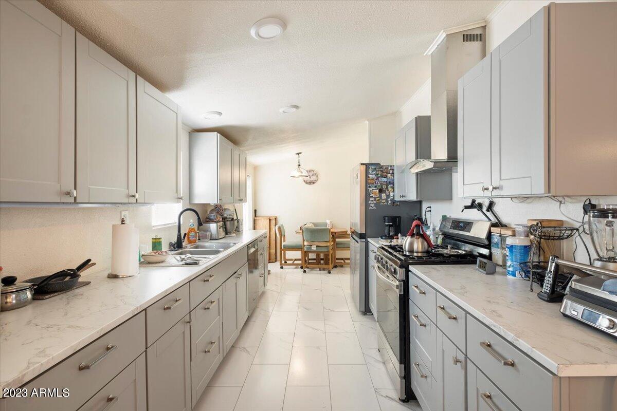 20574 E PARK VIEW Lane