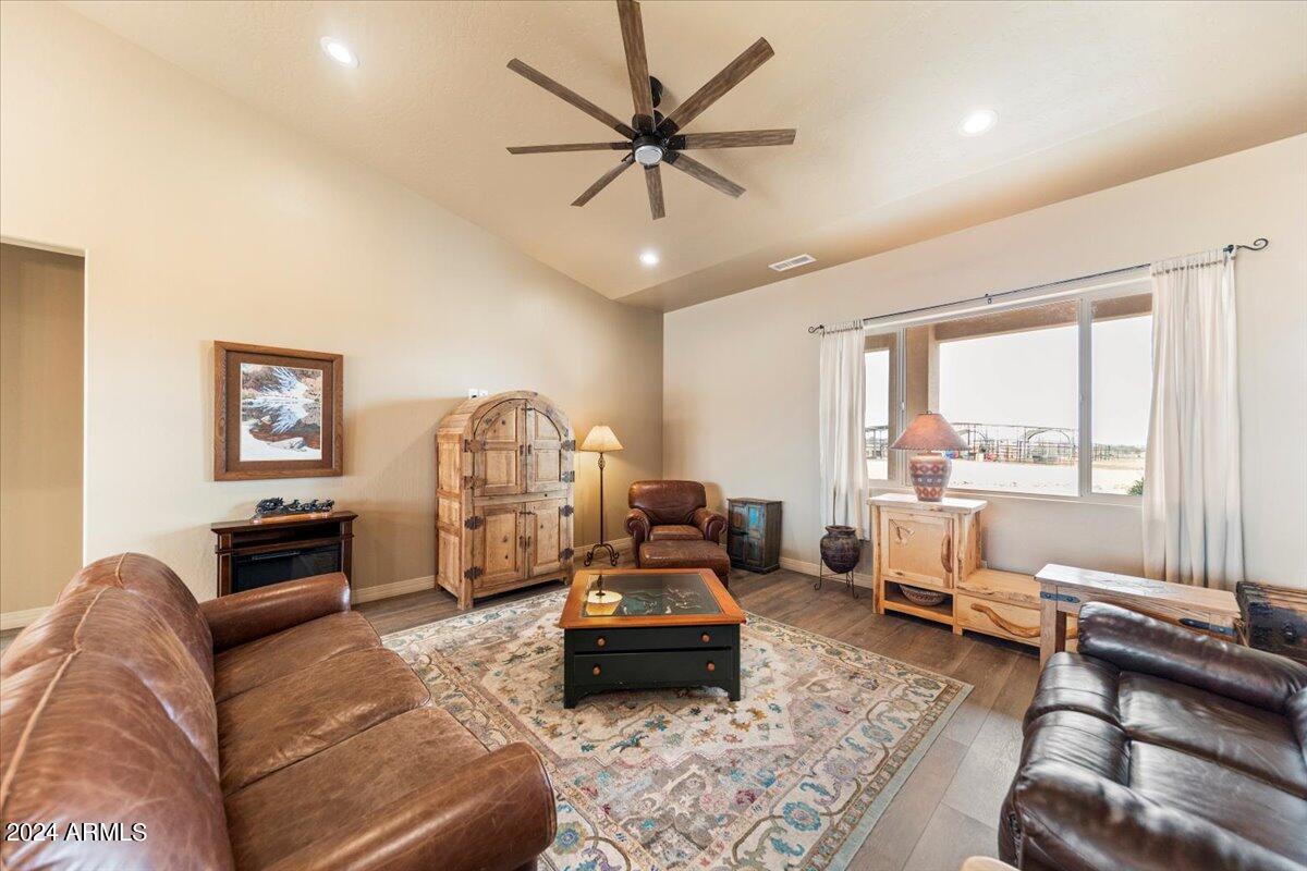 1190 W Center Street