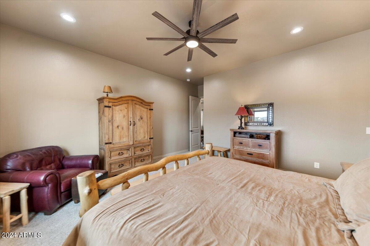 1190 W Center Street