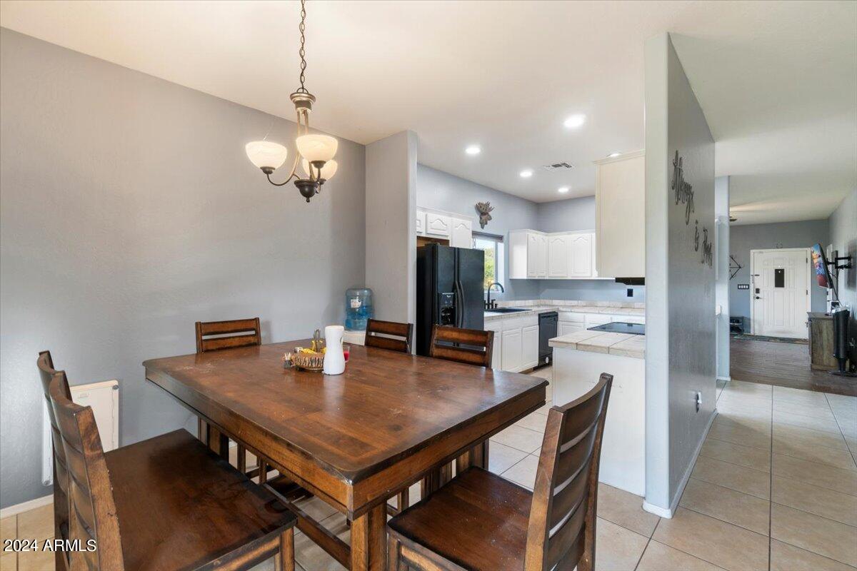 19400 E GREGORY Street