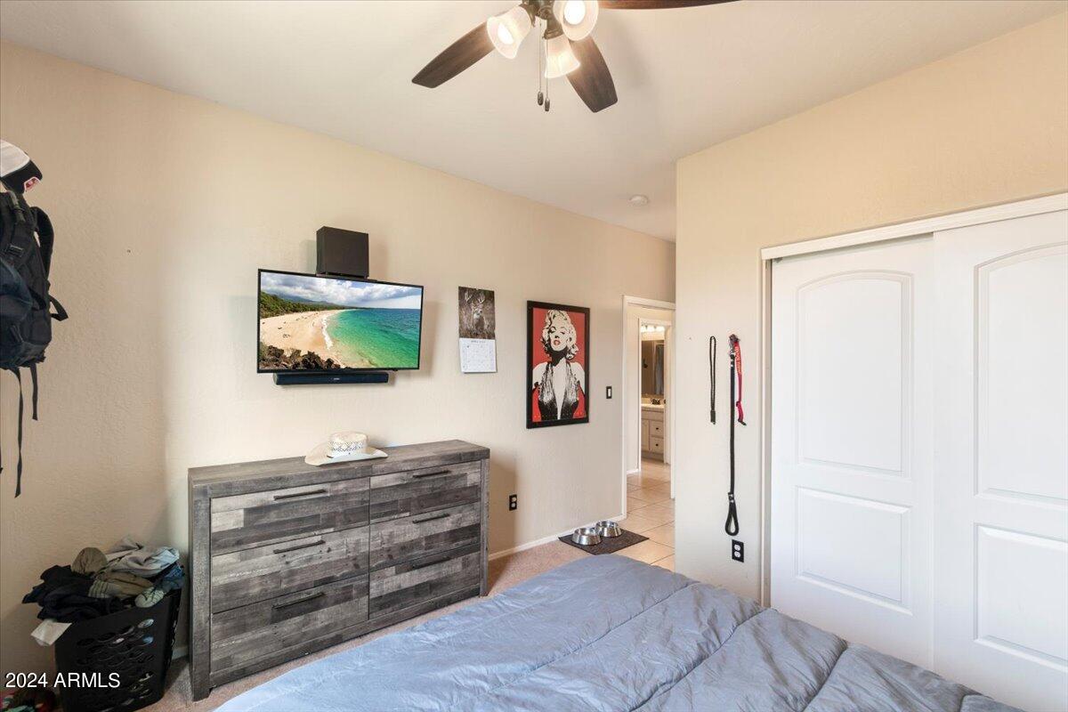 19400 E GREGORY Street