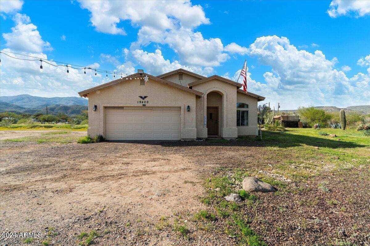 19400 E GREGORY Street