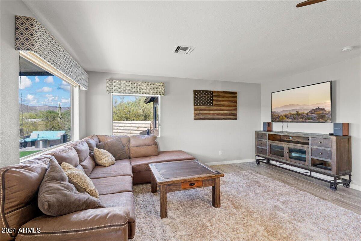 2316 W WHITE SPAR Road