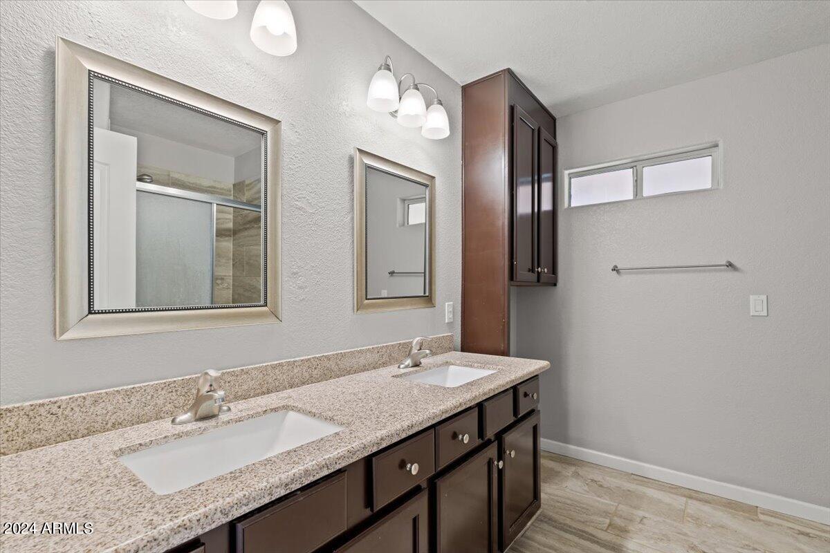 2316 W WHITE SPAR Road