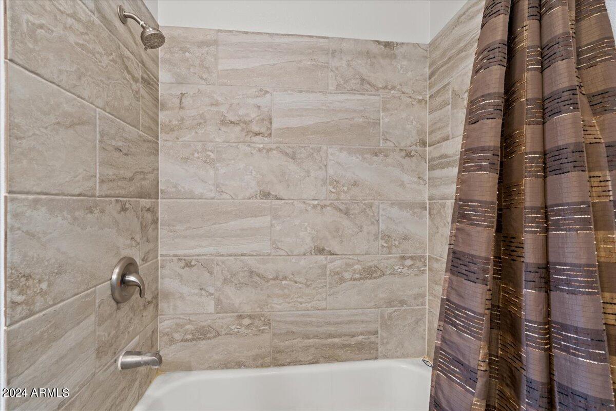 2316 W WHITE SPAR Road