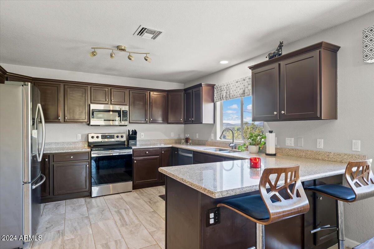 2316 W WHITE SPAR Road