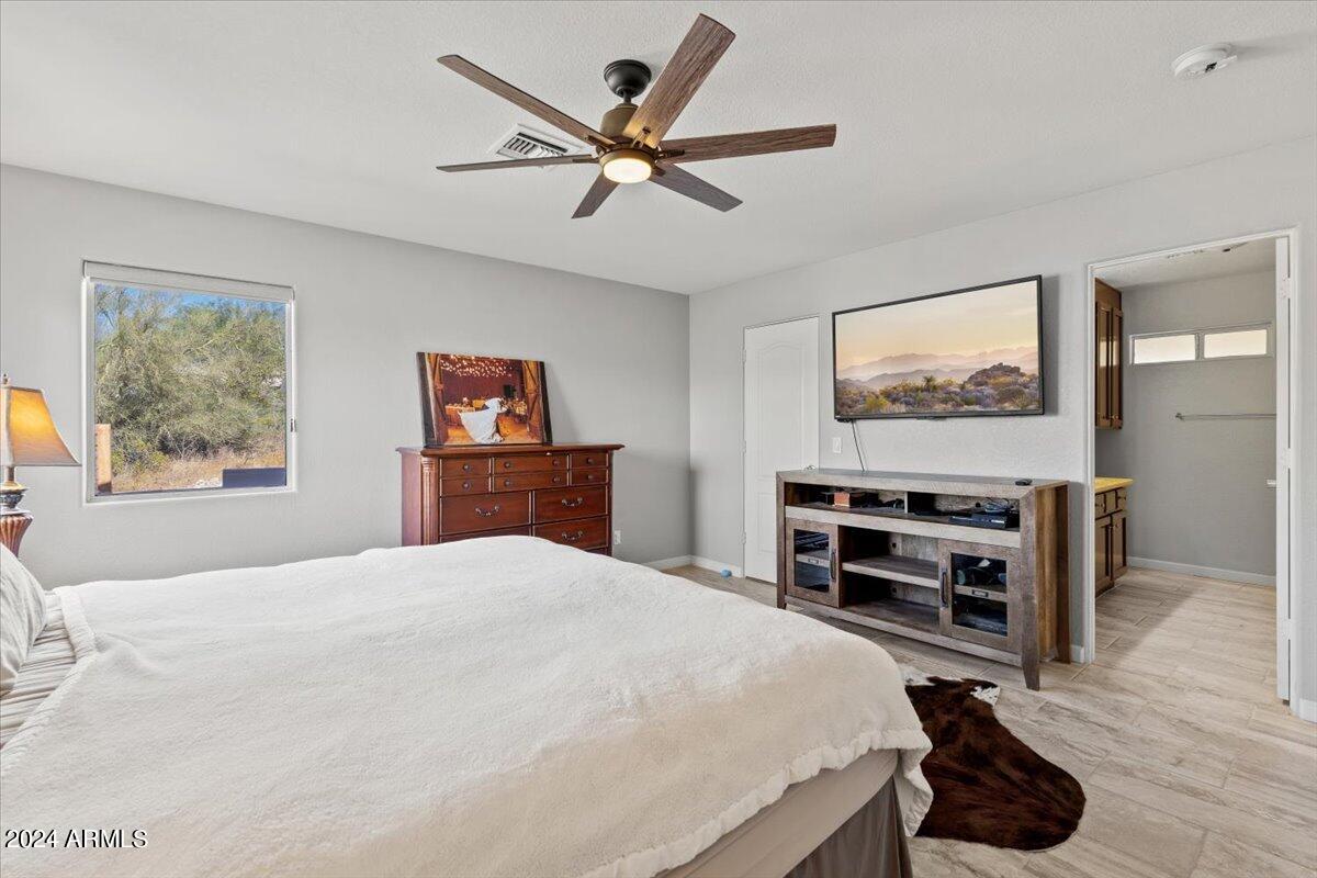 2316 W WHITE SPAR Road