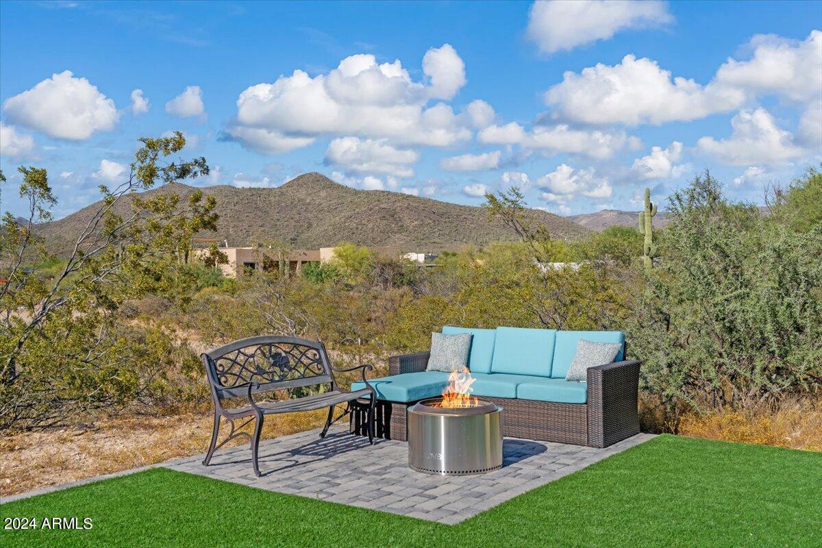 2316 W WHITE SPAR Road