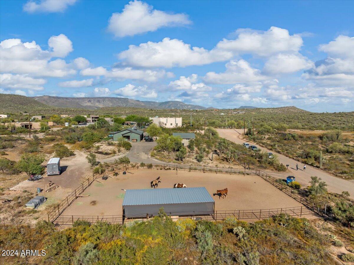 2316 W WHITE SPAR Road