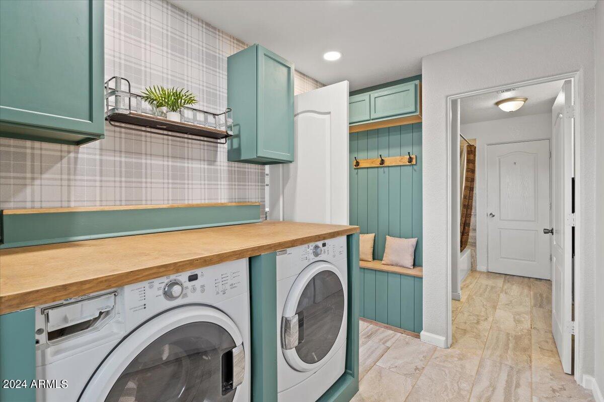 2316 W WHITE SPAR Road