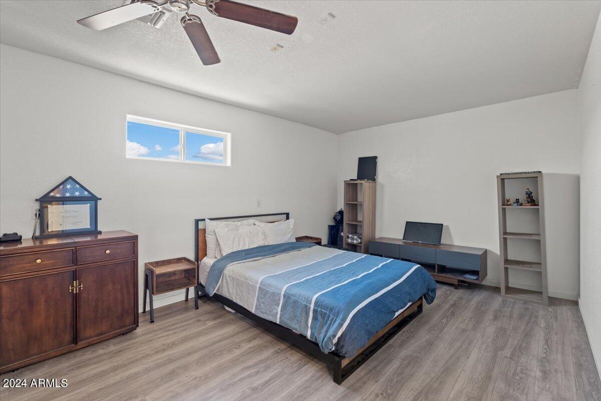 2316 W WHITE SPAR Road