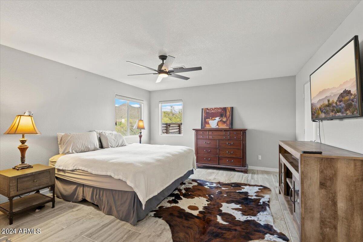 2316 W WHITE SPAR Road