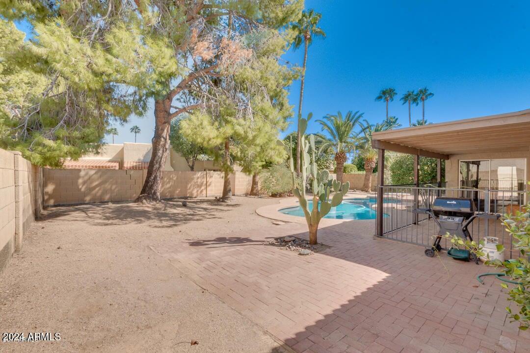 7641 N VIA DEL PARAISO