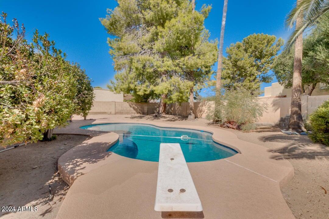 7641 N VIA DEL PARAISO