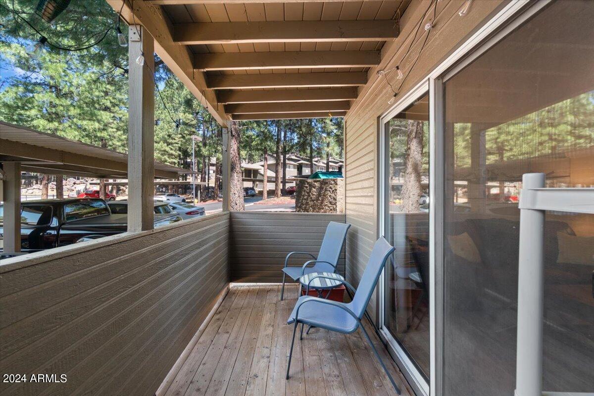 1185 W UNIVERSITY Avenue, 148