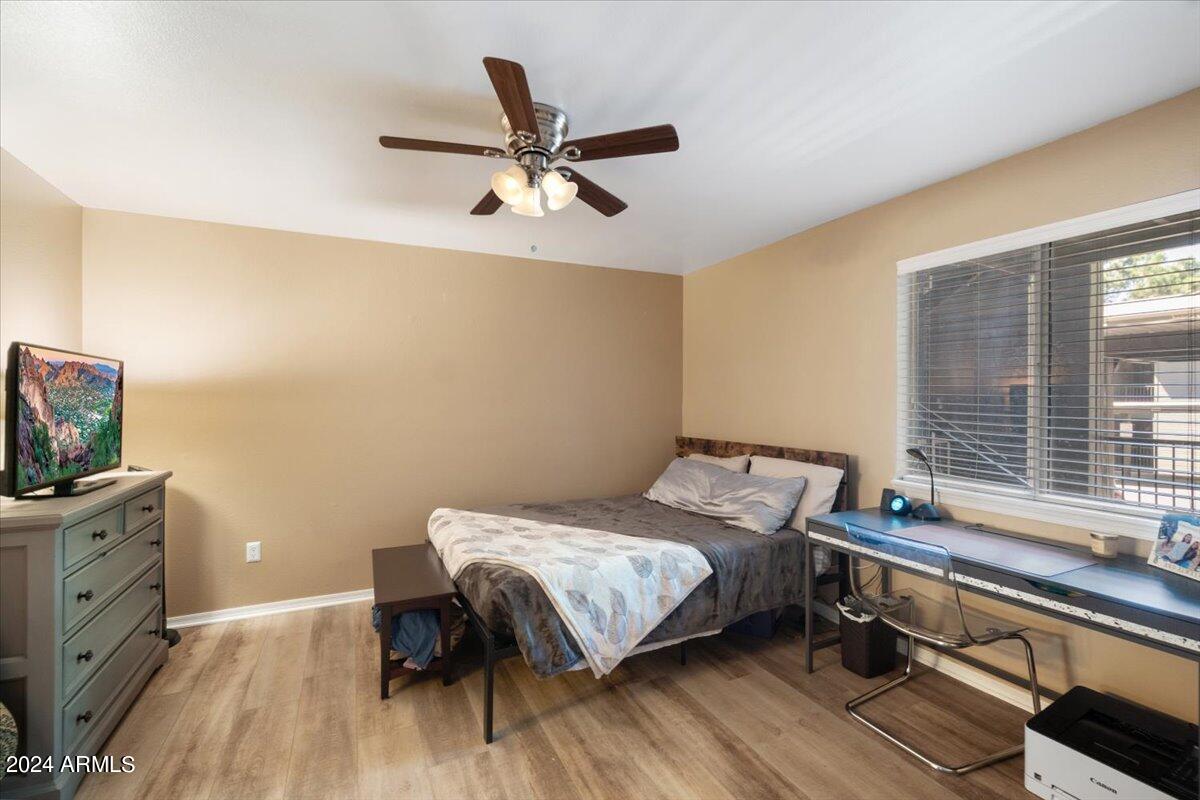 1185 W UNIVERSITY Avenue, 148