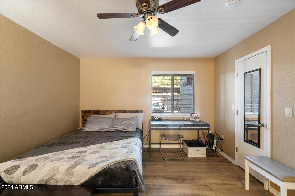 1185 W UNIVERSITY Avenue, 148