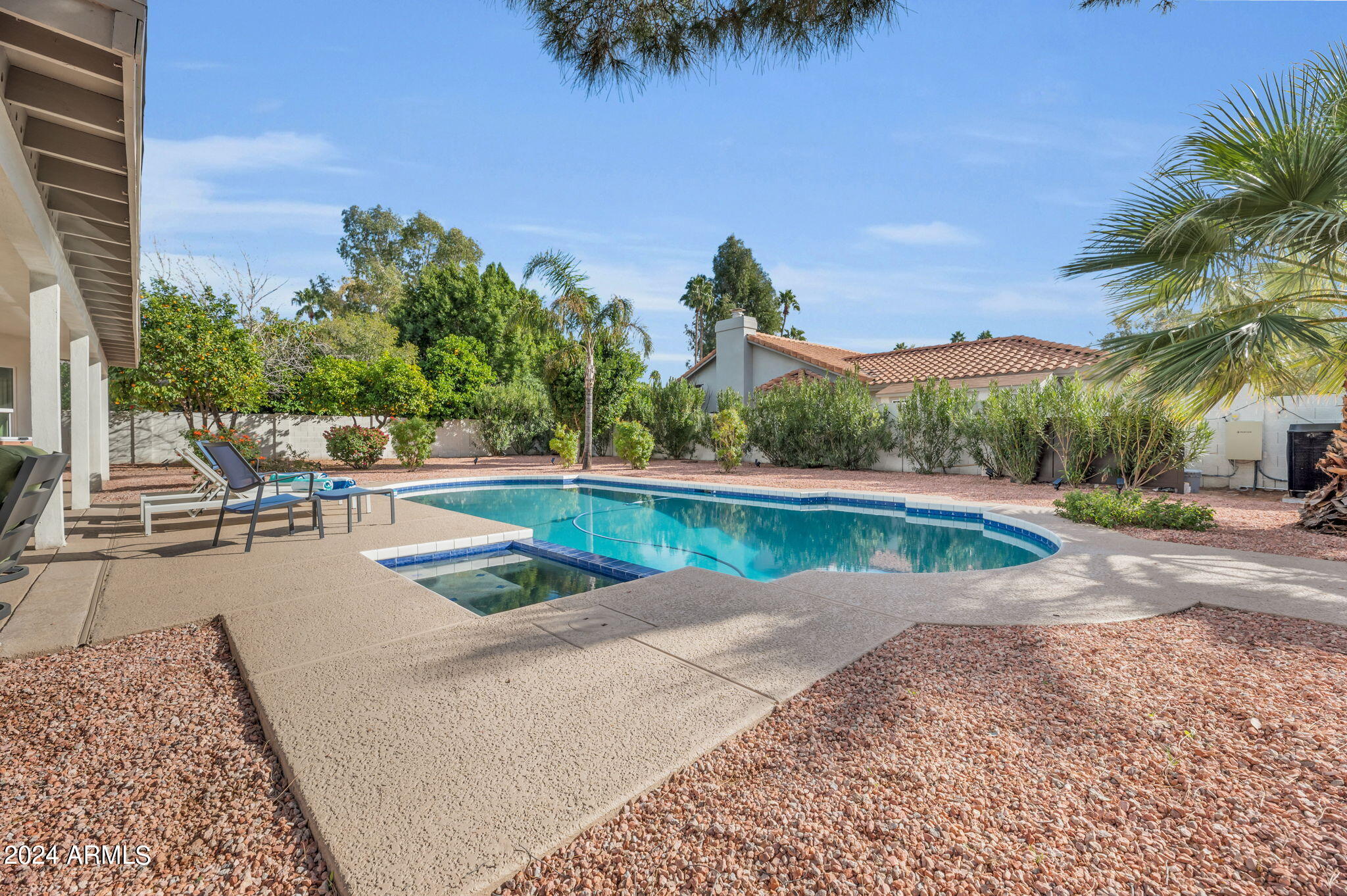 10207 E SAN SALVADOR Drive