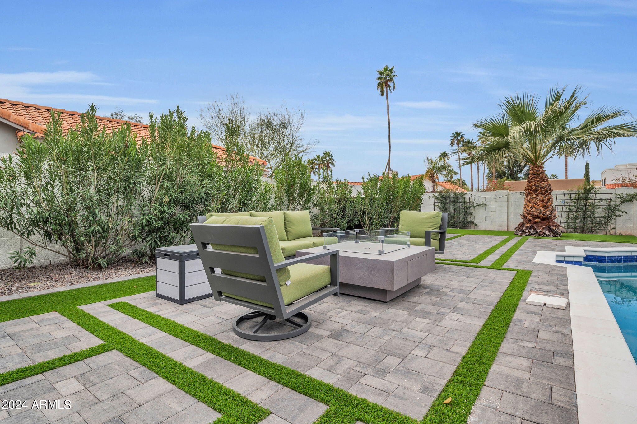 10207 E SAN SALVADOR Drive